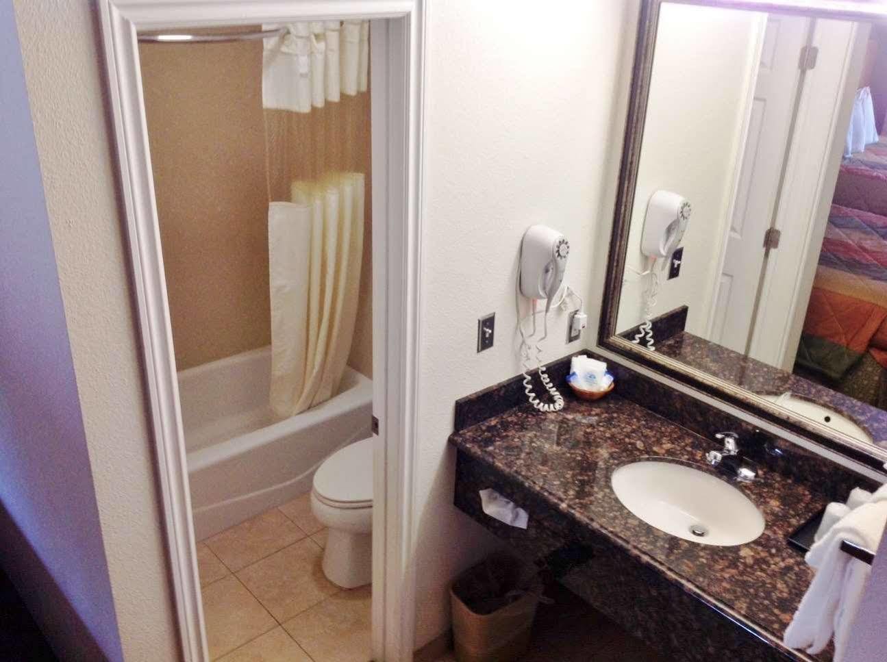 Rodeway Inn Adelanto Us 395 Eksteriør billede